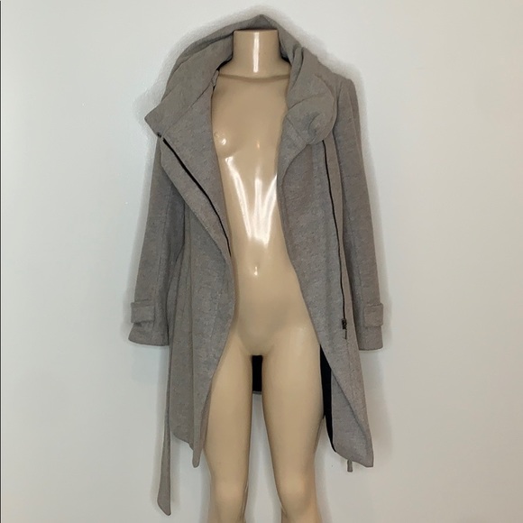 Zara Basic belted coat size medium - Picture 8 of 13